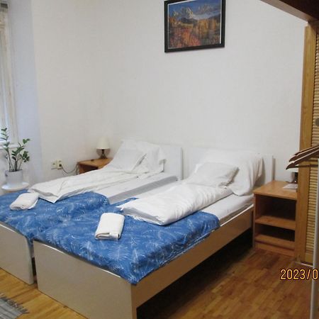 Lavender Apartment Near Heroes' Square & Puskas Stadium Budapeste Exterior foto